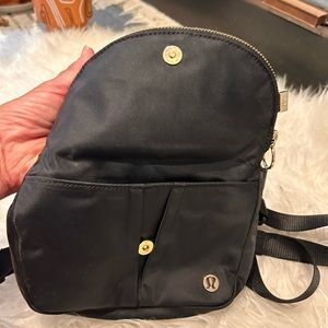 Lululemon micro all-night festival bag/ hip pack